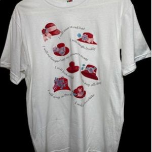 Fruit Of The Loom BEST  Printed “GRAPHIC HATS “ Fashion Tee..Sz: Medium NWOT